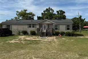 11090 SE 165th Terrace Rd, Ocklawaha, FL 32179 - Photo 1
