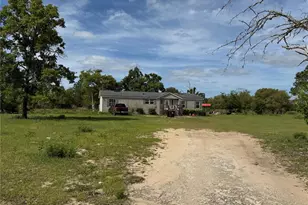 11090 SE 165th Terrace Rd, Ocklawaha, FL 32179 - Photo 2