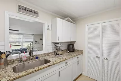 112 Edwards Avenue, Orange City, FL 32763 - Photo 14