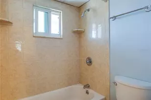 100 Silver Beach Ave, Daytona Beach, FL 32118 - Photo 18