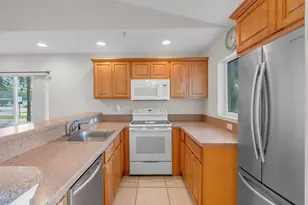 545 Wayne Ave, New Smyrna Beach, FL 32168 - Photo 12