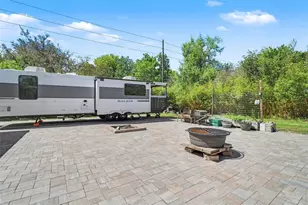 2207 Poinsettia Ln, Deland, FL 32724 - Photo 32
