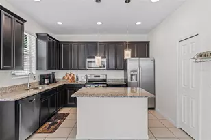 978 E 10th St, Apopka, FL 32703 - Photo 8