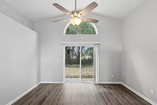 124 Kelly Cir, Sanford, FL 32773 - Photo 16