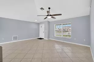 2301 Weatherford Dr, Deltona, FL 32738 - Photo 6