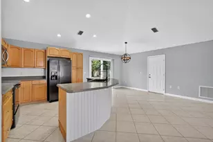 2301 Weatherford Dr, Deltona, FL 32738 - Photo 10