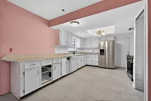 1660 E Shangri-La Dr, Daytona Beach, FL 32119 - Photo 10