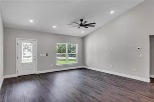 1140 20th St, Orange City, FL 32763 - Photo 8
