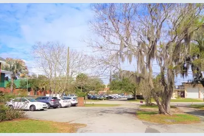 208 W Howry Avenue, Deland, FL 32720 - Photo 30