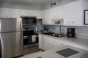 180 Flagler Ln, Cocoa Beach, FL 32931 - Photo 8