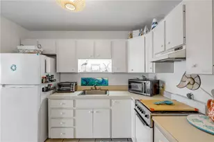 541 S Peninsula Ave, New Smyrna Beach, FL 32169 - Photo 18
