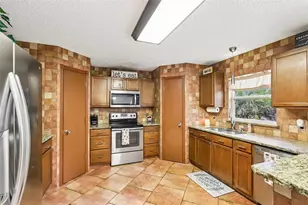17 Pinell Ln, Palm Coast, FL 32164 - Photo 12