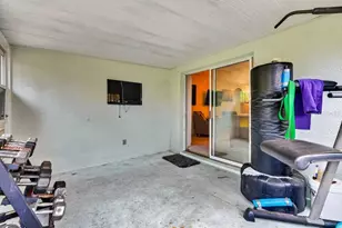 3223 Travelers Palm Dr, Edgewater, FL 32141 - Photo 12
