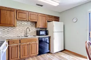 910 Big Tree Rd, South Daytona, FL 32119 - Photo 10