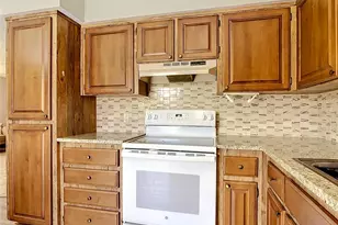 910 Big Tree Rd, South Daytona, FL 32119 - Photo 12