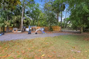 1661 Wondering Oak Ln, Deland, FL 32720 - Photo 64