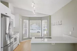 2308 Donegan Pl, Orlando, FL 32826 - Photo 6