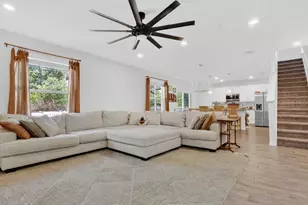 2042 1st Ave, Deland, FL 32724 - Photo 2