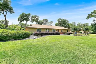 1195 Heidi Ct, Deland, FL 32720 - Photo 2