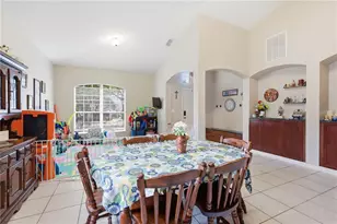 423 Victoria Hills Dr, Deland, FL 32724 - Photo 10