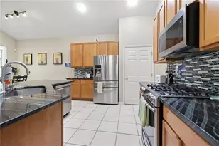 423 Victoria Hills Dr, Deland, FL 32724 - Photo 12