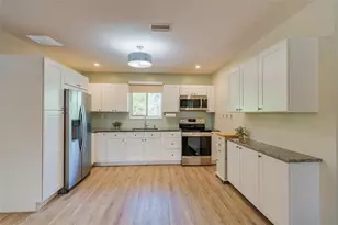 321 W Pennsylvania Ave, Deland, FL 32720 - Photo 4