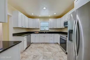 243 N Peninsula Dr, Daytona Beach, FL 32118 - Photo 8