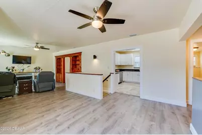 243 N Peninsula Drive, Daytona Beach, FL 32118 - Photo 4