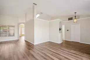 893 Watt Cir, Deltona, FL 32738 - Photo 6