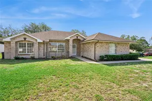 893 Watt Cir, Deltona, FL 32738 - Photo 2