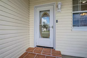 307 Manhattan Ave, Daytona Beach, FL 32118 - Photo 52