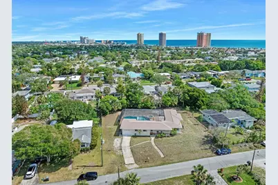 307 Manhattan Avenue, Daytona Beach, FL 32118 - Photo 4