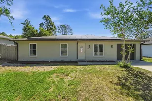 215 Walnut Ave, Orange City, FL 32763 - Photo 2