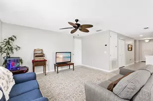 4629 Caverns Dr, Kissimmee, FL 34758 - Photo 10