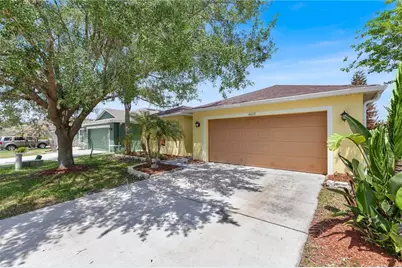4629 Caverns Drive, Kissimmee, FL 34758 - Photo 2