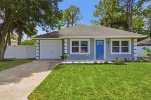 28 Pine Croft Ln, Palm Coast, FL 32164 - Photo 1