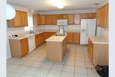 1914 Lynn River Drive, Deltona, FL 32738 - Photo 10