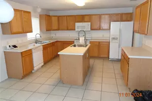 1914 Lynn River Dr, Deltona, FL 32738 - Photo 10