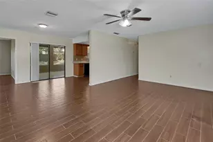 552 S Annapolis Dr, Deltona, FL 32725 - Photo 4