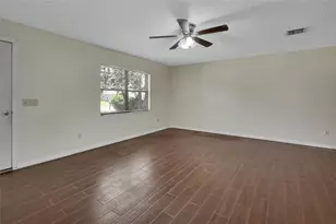 552 S Annapolis Dr, Deltona, FL 32725 - Photo 6
