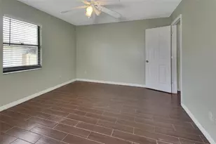 552 S Annapolis Dr, Deltona, FL 32725 - Photo 14