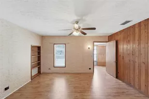 2101 E Grant Ave, Orlando, FL 32806 - Photo 18