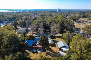 1148 N Grandview St, Mount Dora, FL 32757 - Photo 2