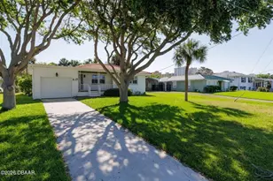 2825 Gladys Terrace, Daytona Beach, FL 32118 - Photo 2