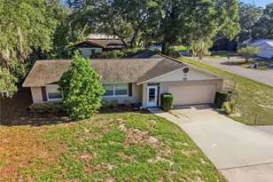 1111 Helen Dr, Deland, FL 32720 - Photo 4