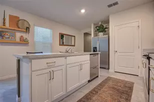 372 Pelham Park Dr, Deland, FL 32720 - Photo 8