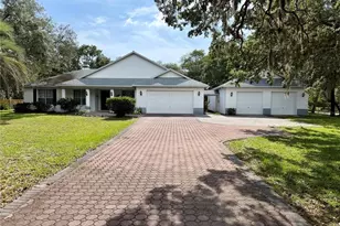 18749 Lansford Dr, Hudson, FL 34667 - Photo 4