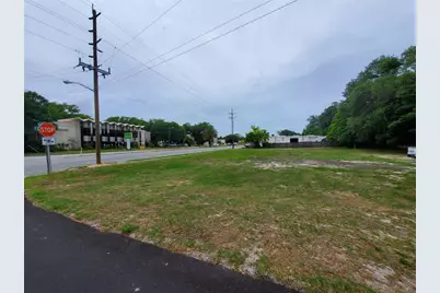 903 N Dixie Freeway, New Smyrna Beach, FL 32168 - Photo 1