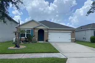 531 Emily Gln St, Deland, FL 32724 - Photo 2