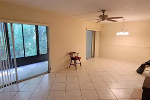 100 Sweetgum Woods Ct, Deltona, FL 32725 - Photo 4